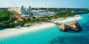 Vista aerea del RIU Jambo e della spiaggia di Nungwi